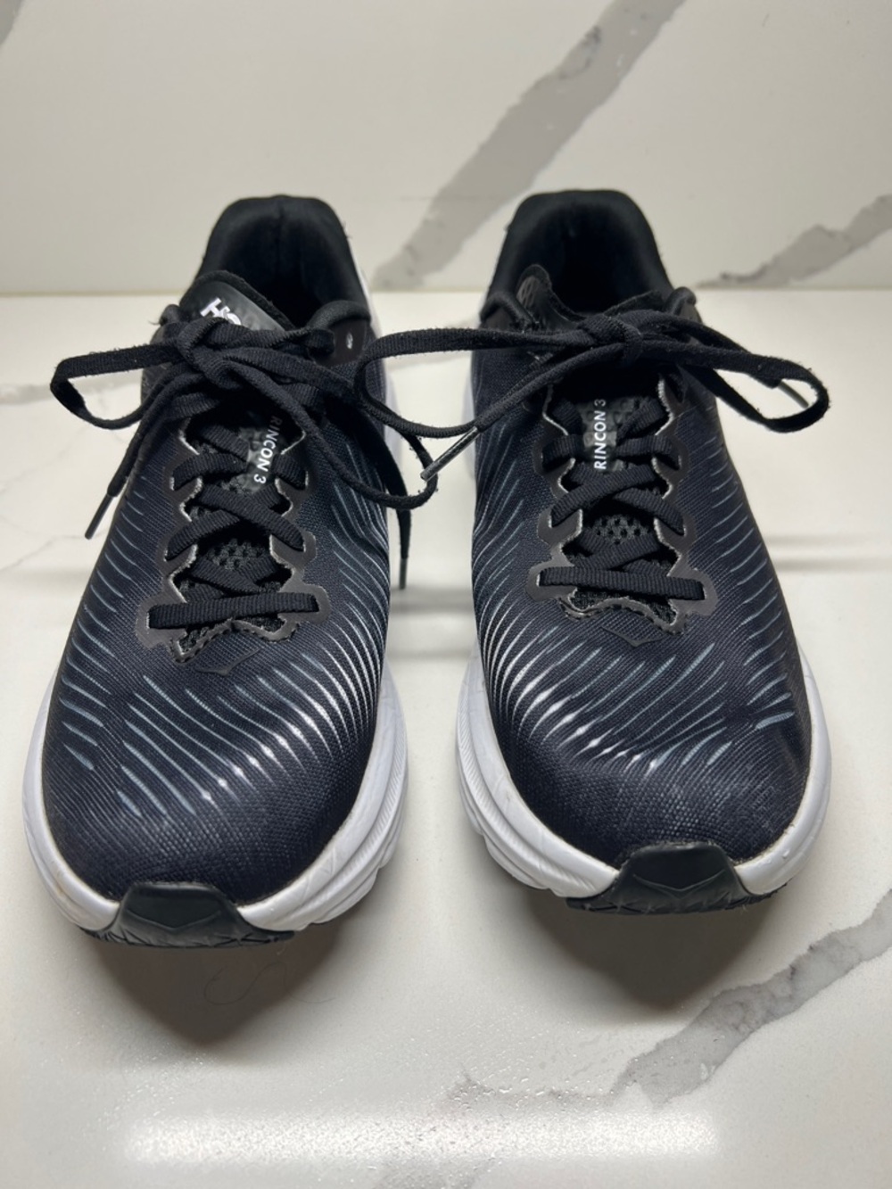 Women’s Hola Rincon 3 Sneakers Size 8.5